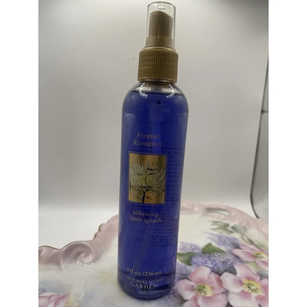 VICTORIA'S SECRET GARDEN FOREVER ROMANCE SILKENING BODY SPLASH 8 FL‎ OZ NEW (A5)